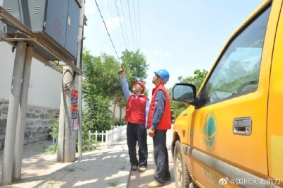 邢臺(tái)縣供電公司紅外測(cè)溫重要線路、設(shè)備，保障清涼度夏