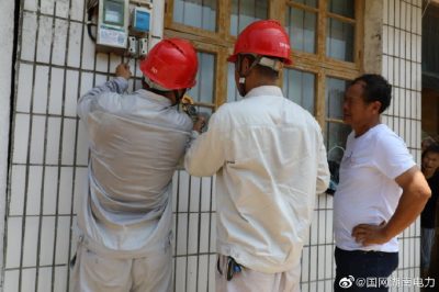 西洞庭供電公司開(kāi)展配電線路設(shè)備特巡、帶電作業(yè)、紅外測(cè)溫、主動(dòng)搶修等工作