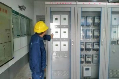 5座35千伏變電站設(shè)備運(yùn)行情況進(jìn)行巡視檢查、核對(duì)數(shù)據(jù)、負(fù)荷測(cè)溫、梳通防洪渠