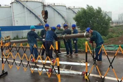 高青縣供電公司：組立電桿5基-架設(shè)導(dǎo)線210米-安裝分段開(kāi)關(guān)1臺(tái)