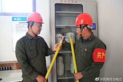 國(guó)慶保電前‘診斷’安全工器具 保安全！