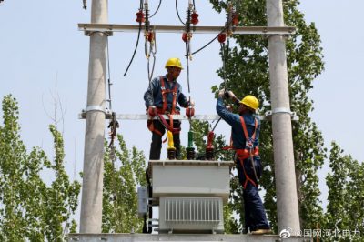 對轄區(qū)10千伏線路、配電臺區(qū)設(shè)備進(jìn)行巡視消缺