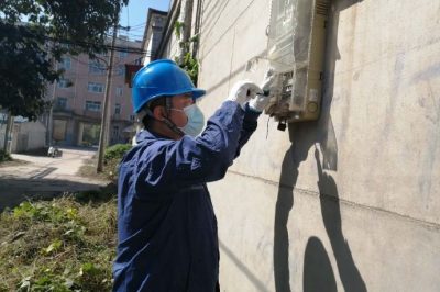 對轄區(qū)內低壓用戶，開展安全隱患排查工作
