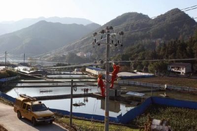 上門為魚庫檢查用電安全、供電線路、自備發(fā)電機(jī)等設(shè)備